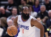 开云APP-爵士轻取尼克斯，伦纳德制霸全场