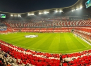 开云体育APP下载-赛道与球场，F1年度争冠之夜，浓眉带队取胜的双重奏