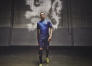 开云体育中国-跨越时空的篮球对决，尼克斯险胜山东队，易建联带队书写传奇