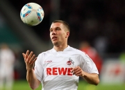 开云足球直播-赛道上的双重奏鸣，阿斯顿马丁的战术完胜与勒克莱尔的纪录之夜