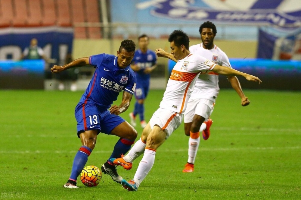 包含延边富德遭遇亚洲球队挑战，全力拼搏的词条