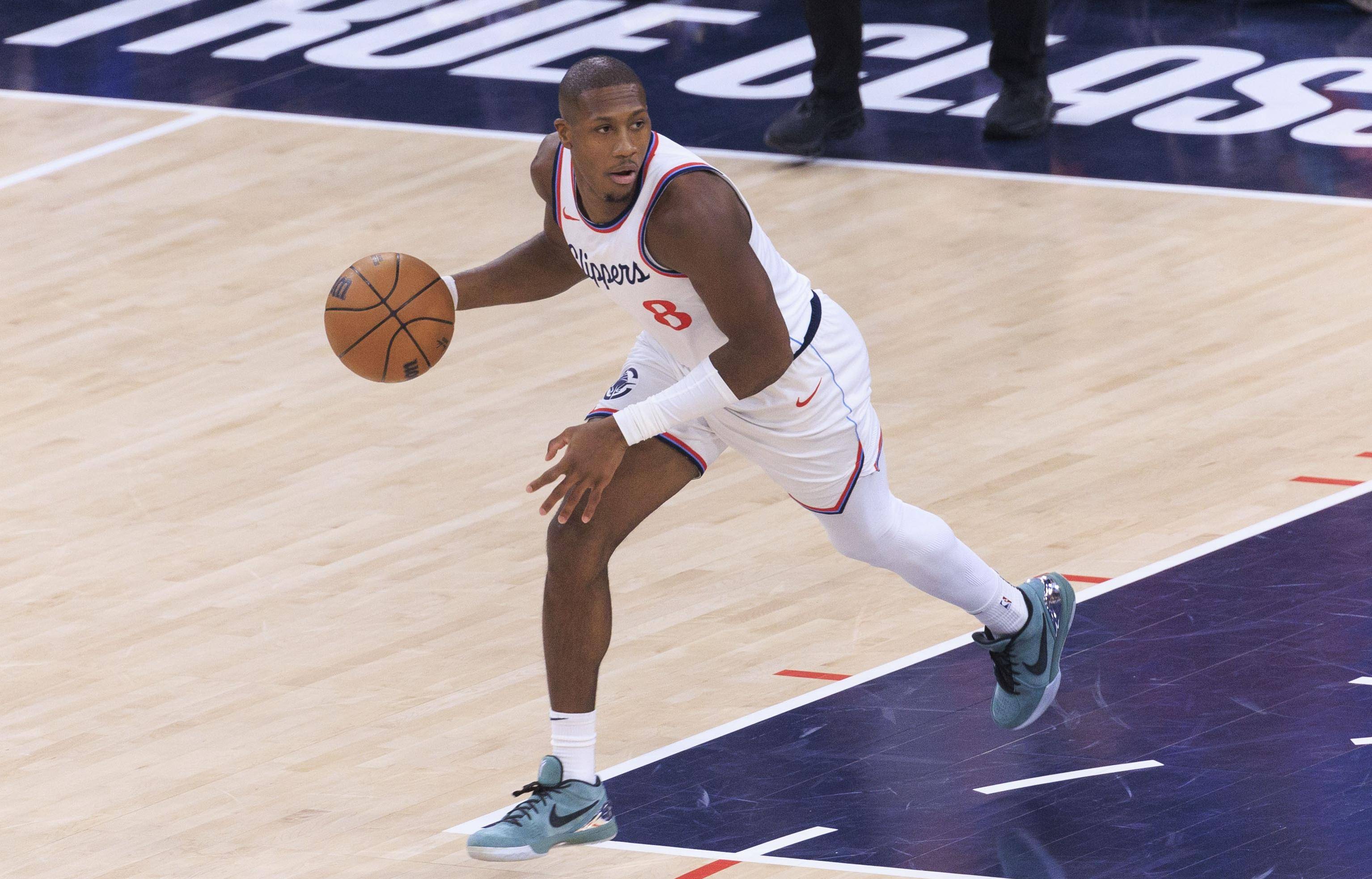 湖人队总决赛比分逆转,成功突破困境 湖人队总决赛比分逆转,成功突破困境