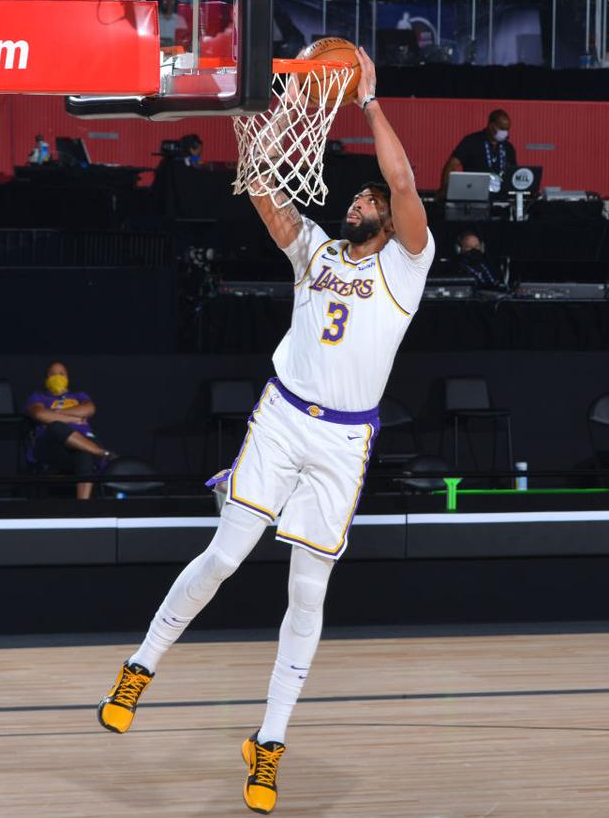 西班牙巨人再次称霸，强势十足再无敌手！的简单介绍