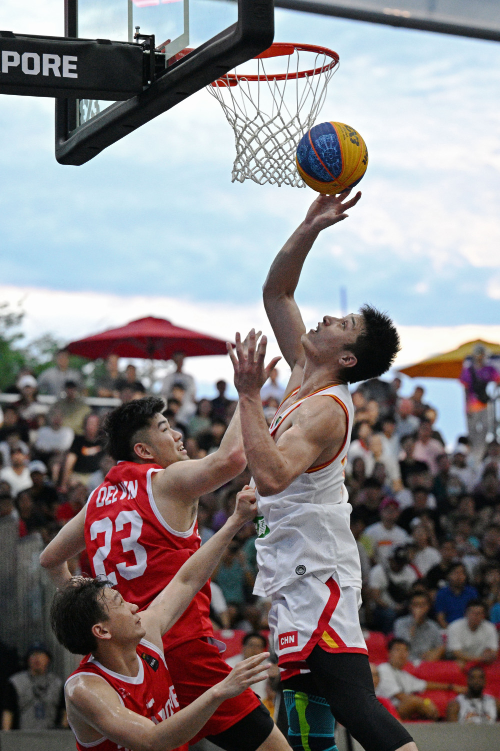 关于篮球职业聚焦赛事精彩瞬间，球员实力强劲的信息