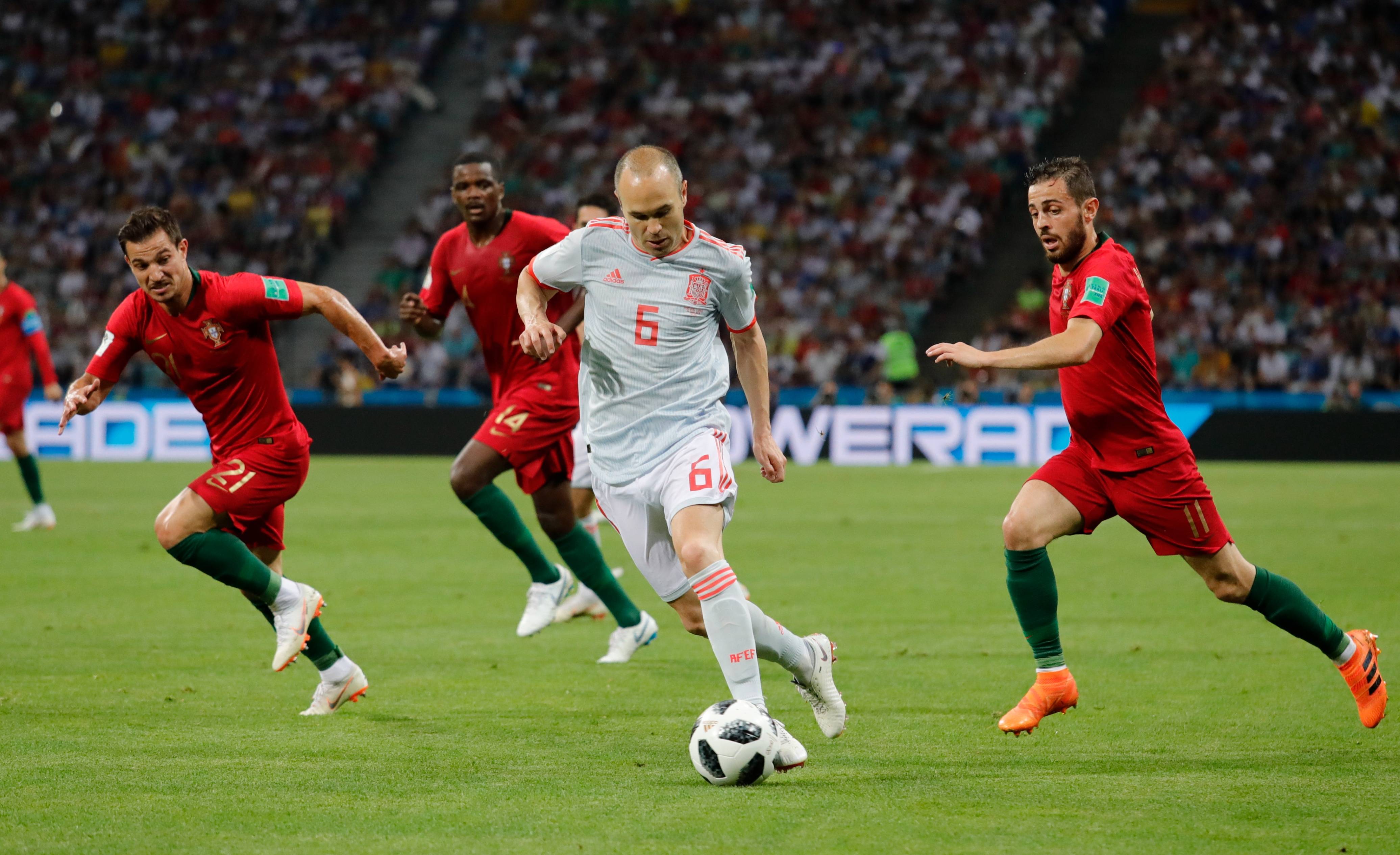 足球世界的豪门大腕齐聚赛场,谁能脱颖而出?的简单介绍 足球世界的豪门大腕齐聚赛场,谁能脱颖而出?的简单介绍