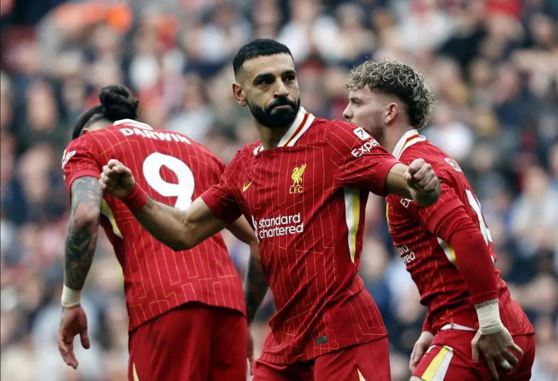 曼联客场击败西汉姆联，赢得关键三分开心斗志昂扬的简单介绍