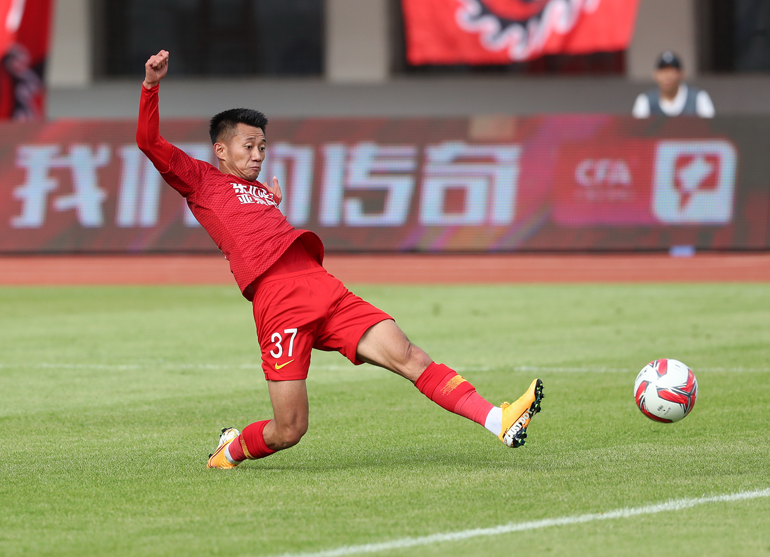 贵州恒丰主场遭遇辽宁宏运逼平