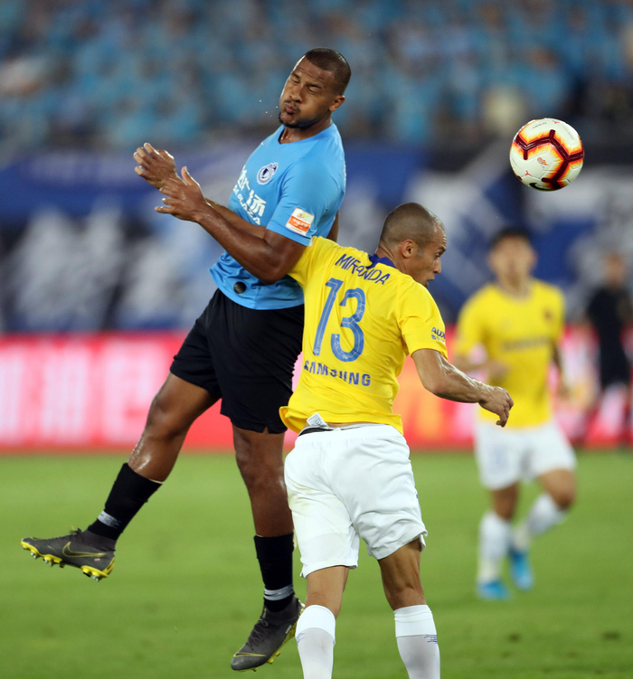 大连一方客场战平江苏苏宁，保持不败持续的简单介绍