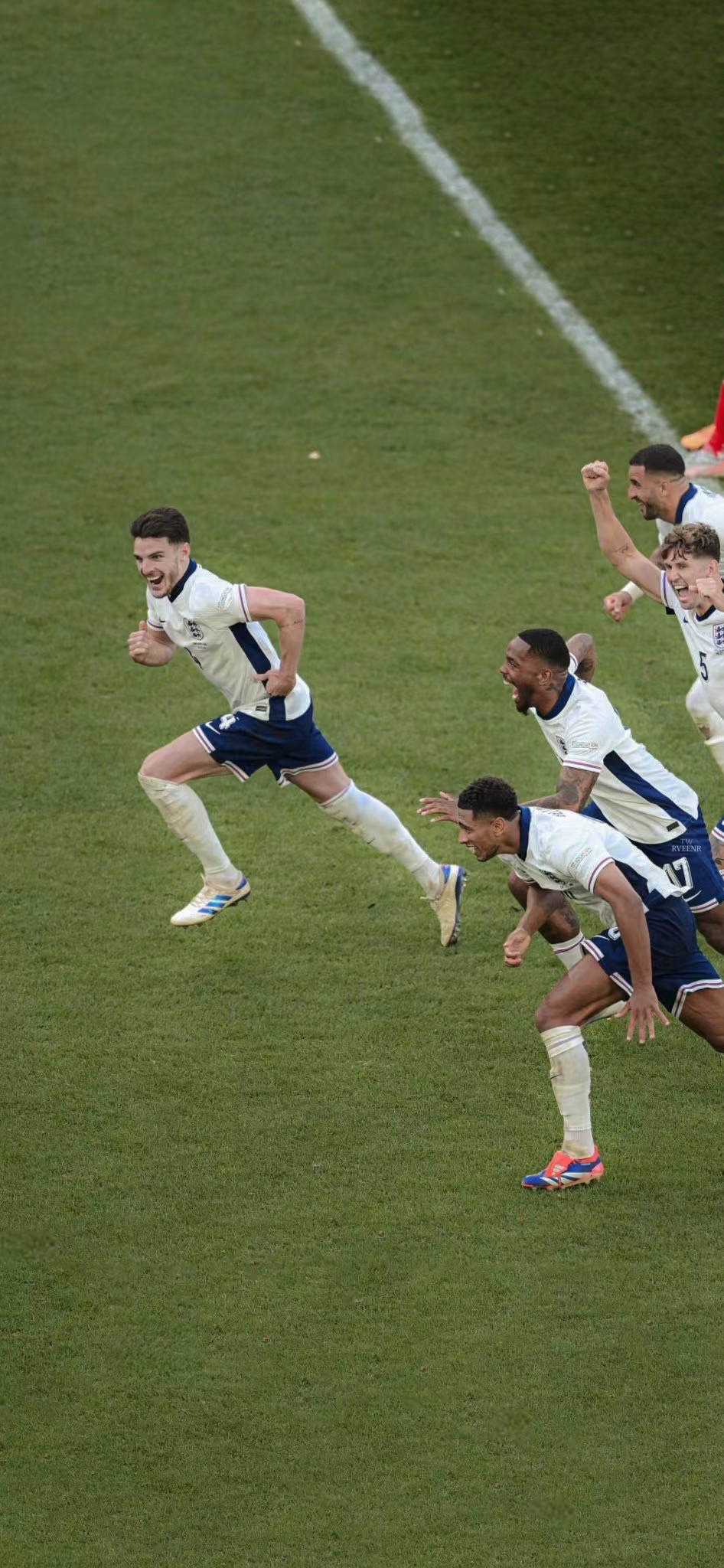 欧洲五大联赛激烈角逐十分激动