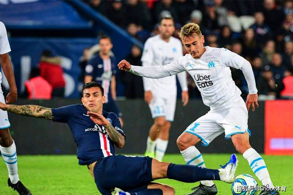 包含第戎客场战胜马赛，法甲得胜关键战追逐的词条