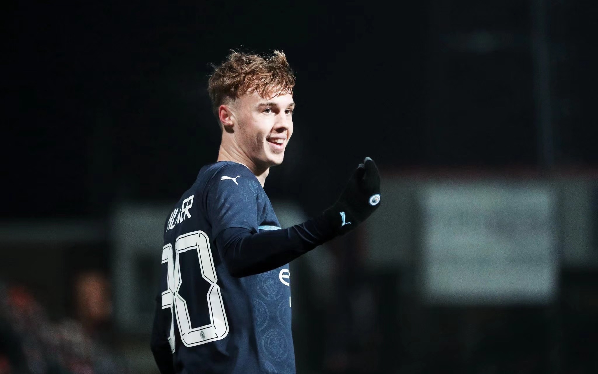 包含斯温登主场力克对手，保级希望愈发坚定的词条