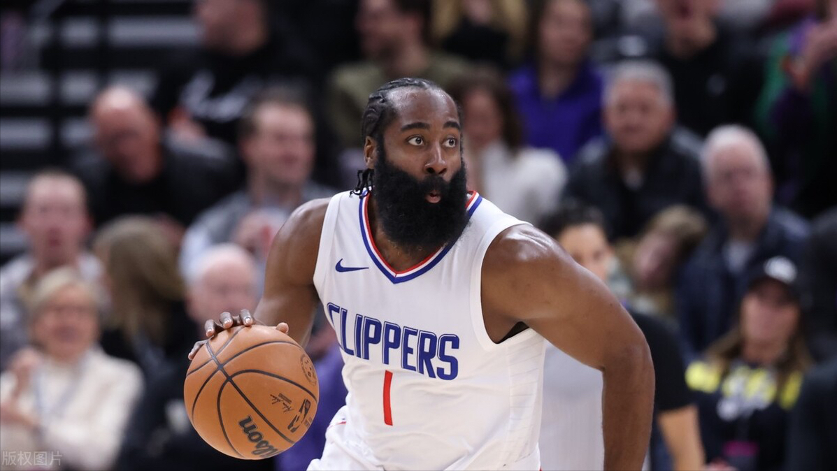 爵士轻取尼克斯,伦纳德制霸全场 爵士轻取尼克斯,伦纳德制霸全场