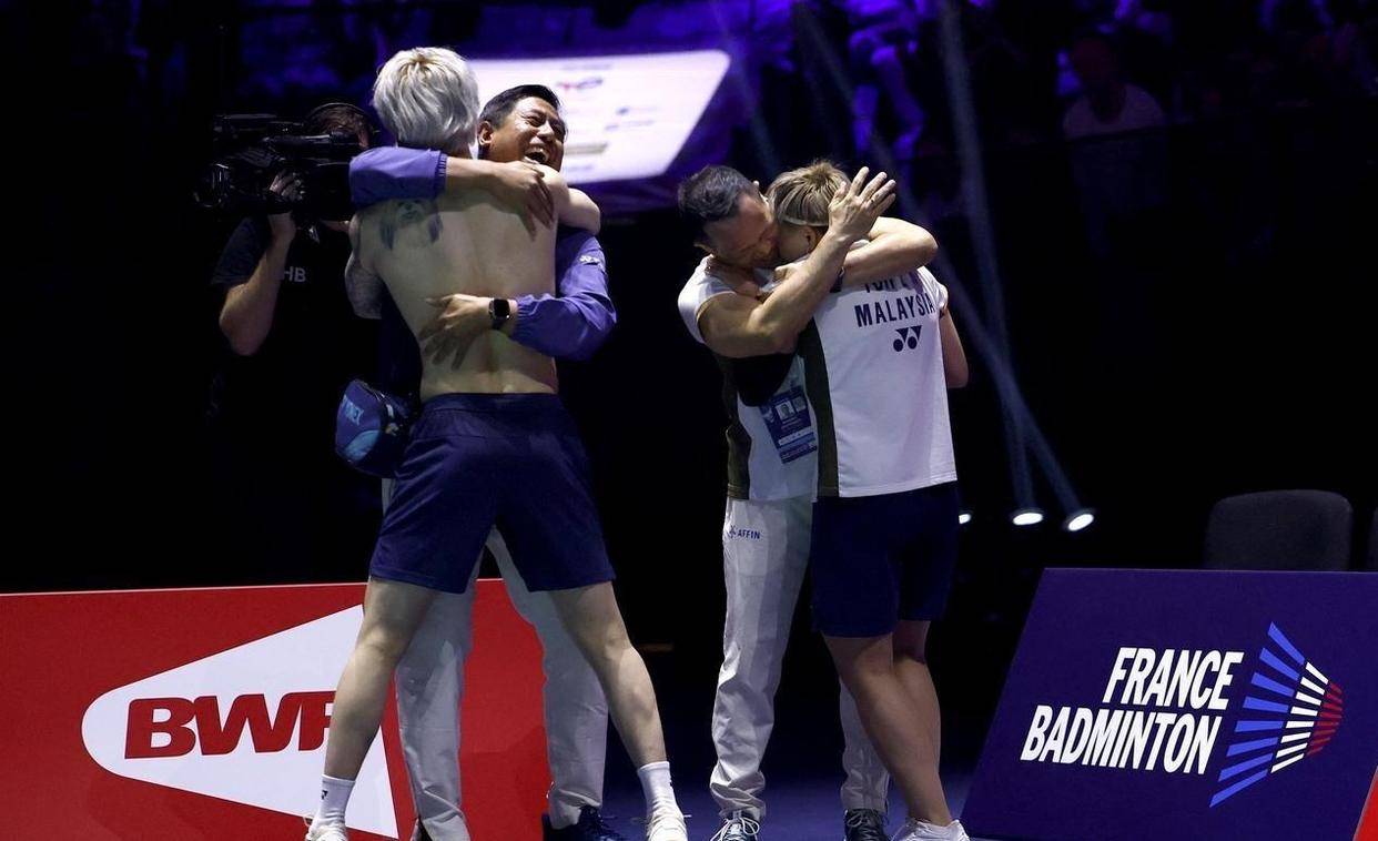 丹麦队鏖战泰国队，安赛龙统治全场