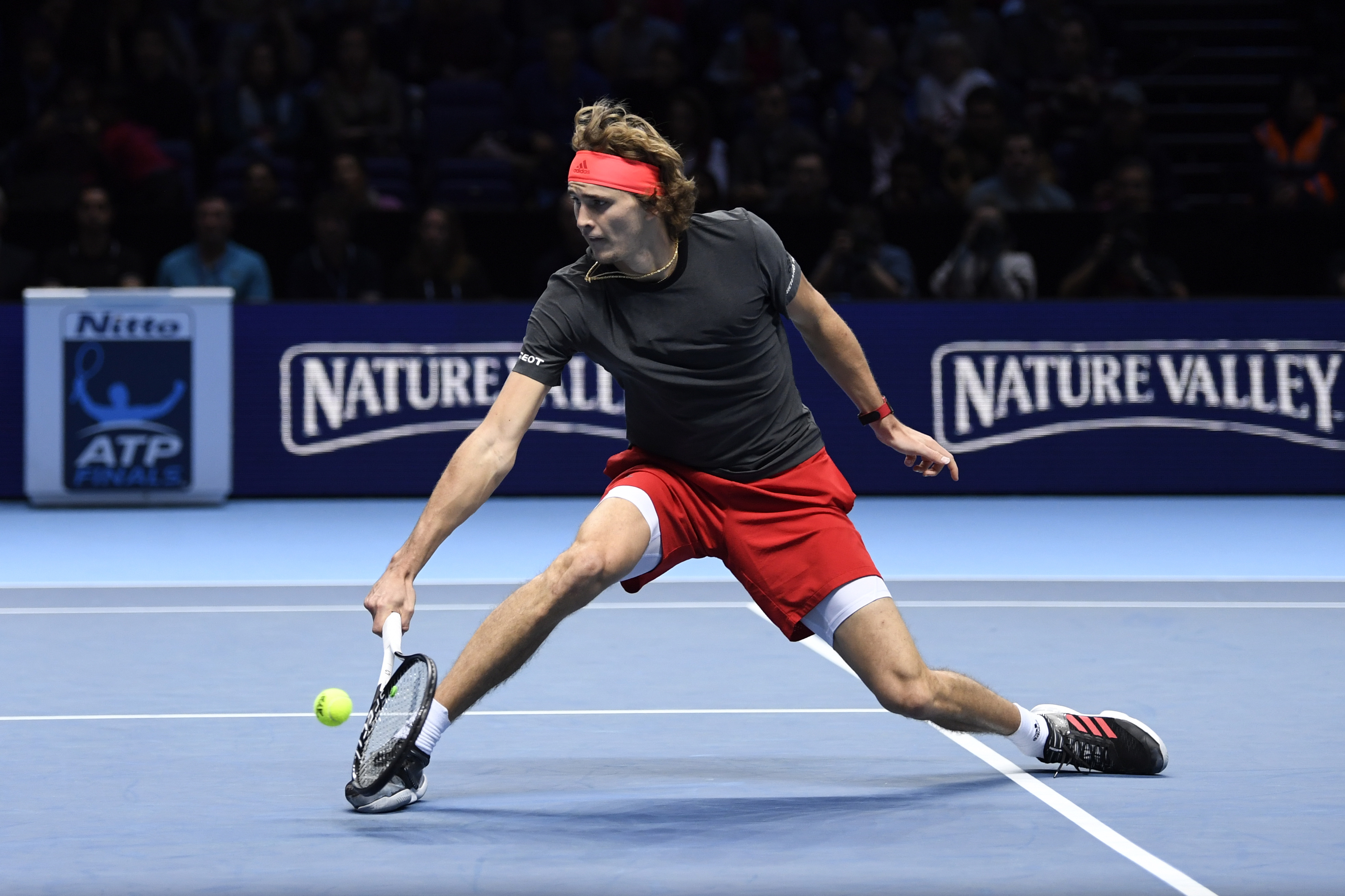 关于世界网球队绝杀法国网球队，兹维列夫一己之力扛起全队的信息