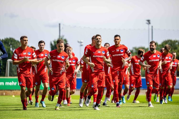 柏林赫塔主场胜强敌，实现三连胜的简单介绍