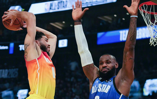 国王完胜天津队,字母哥扛起全队 国王完胜天津队,字母哥扛起全队