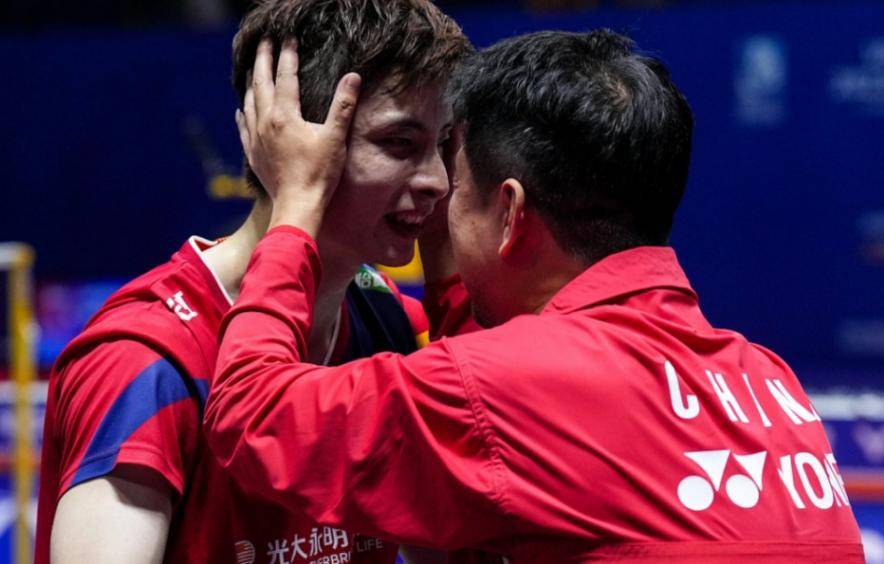 关于韩国队轻取印度队，石宇奇统治全场的信息