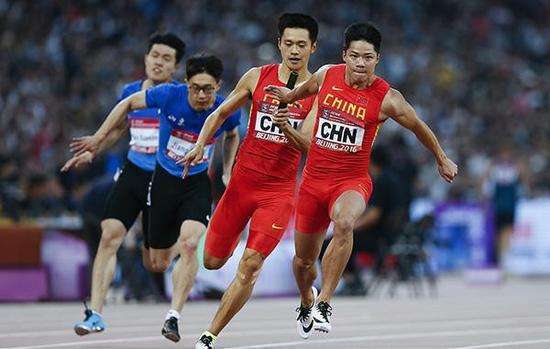 中国队完胜日本队，黄鸭组合扛起全队