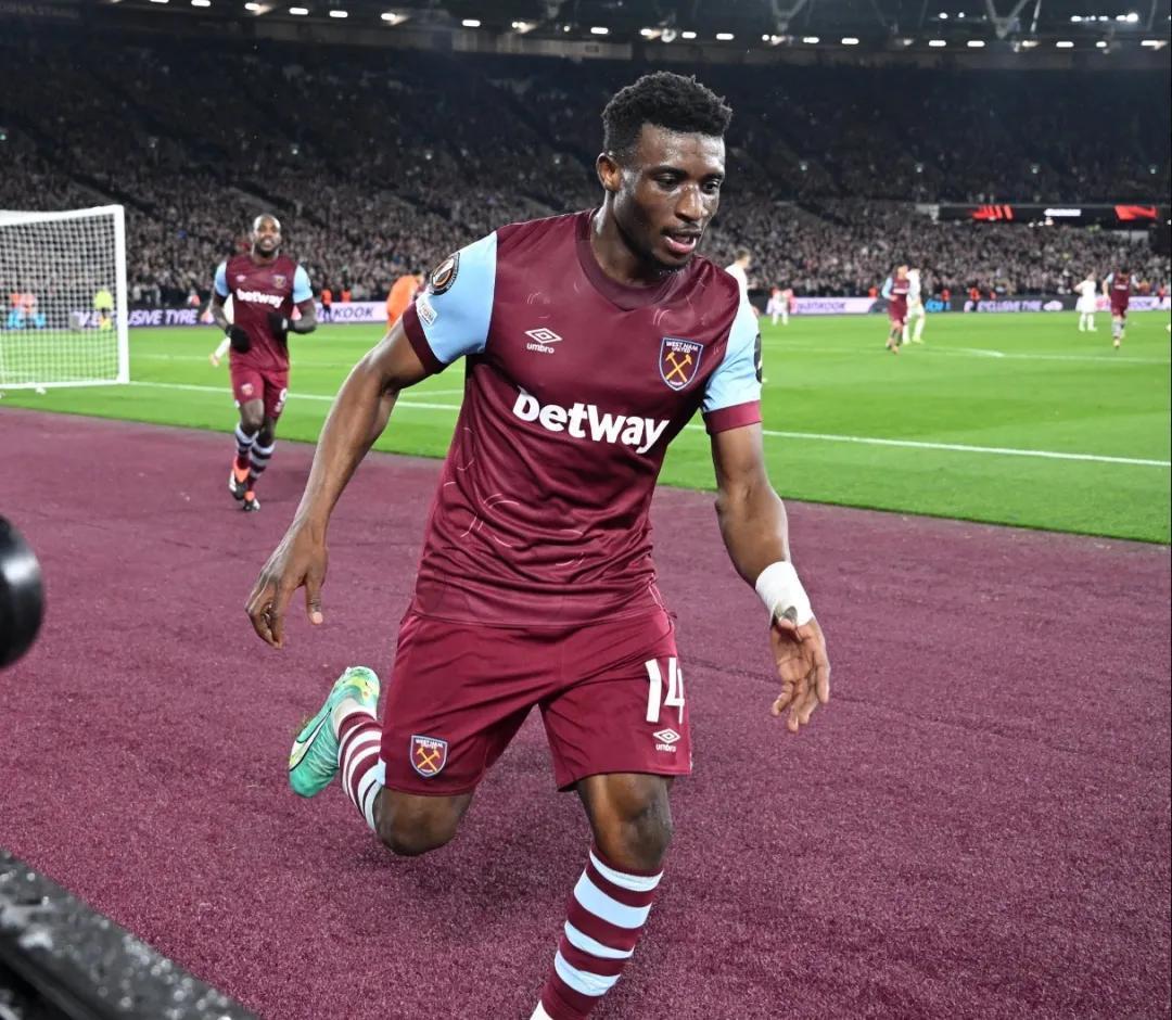 包含切尔西完胜巴萨,拉什福德惊艳四座的词条 包含切尔西完胜巴萨,拉什福德惊艳四座的词条