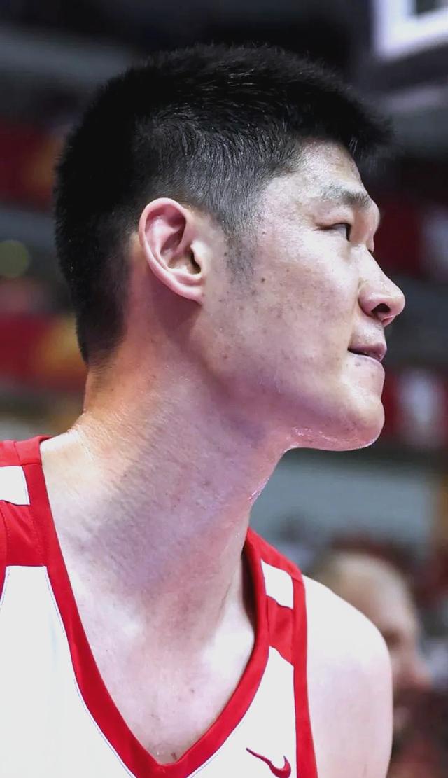 山东队绝杀爵士，胡金秋刷新纪录